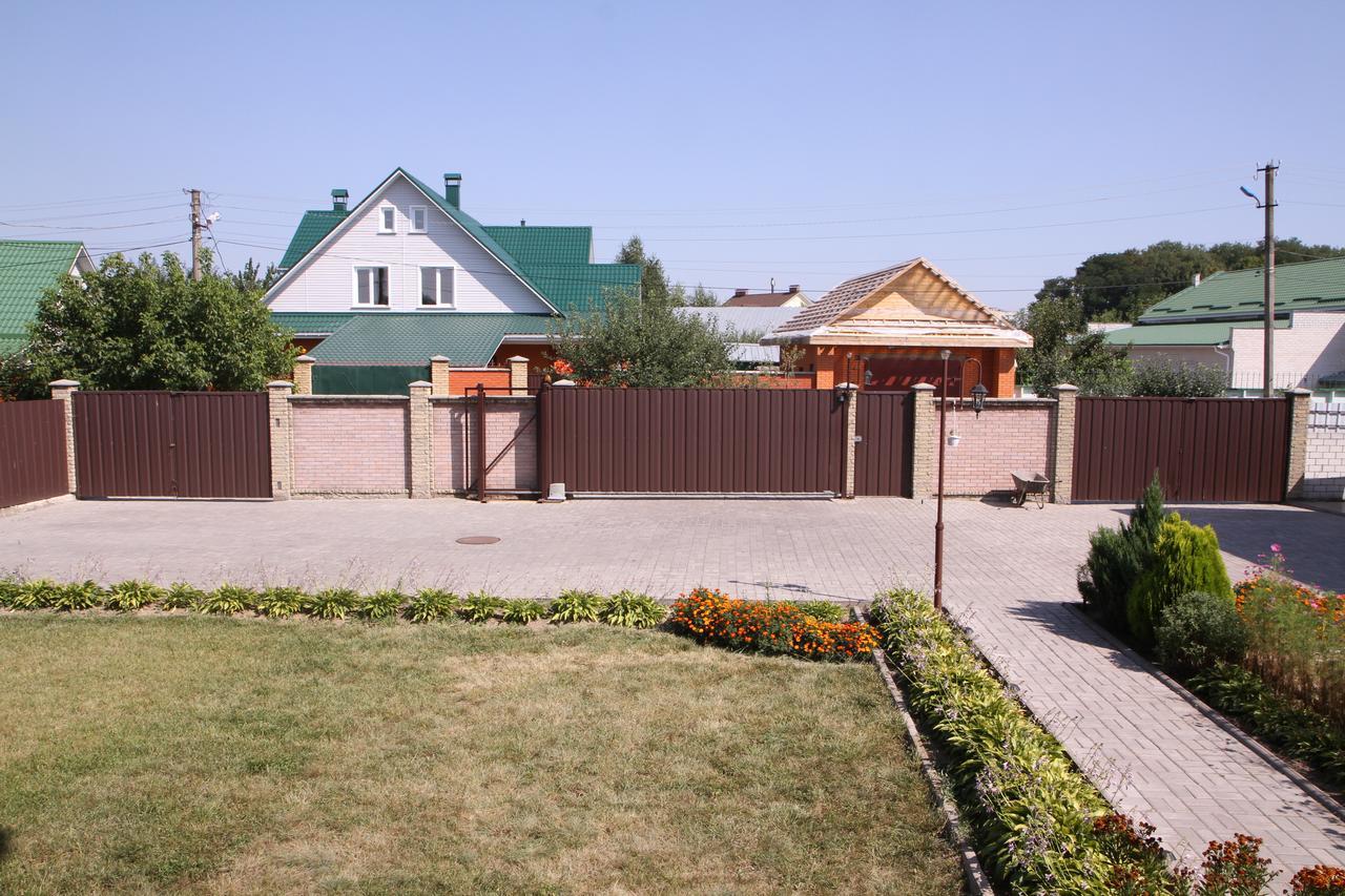Uyut Hotel Chernigov Exterior foto