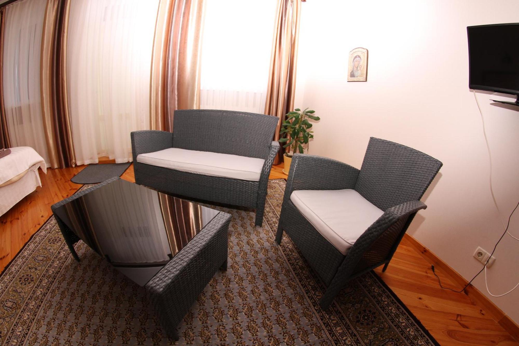 Uyut Hotel Chernigov Exterior foto