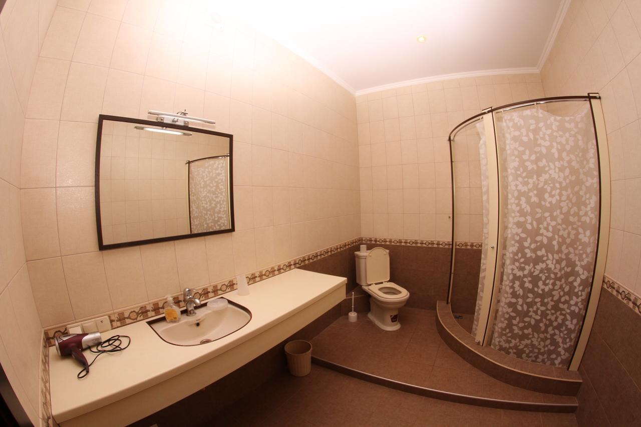Uyut Hotel Chernigov Exterior foto